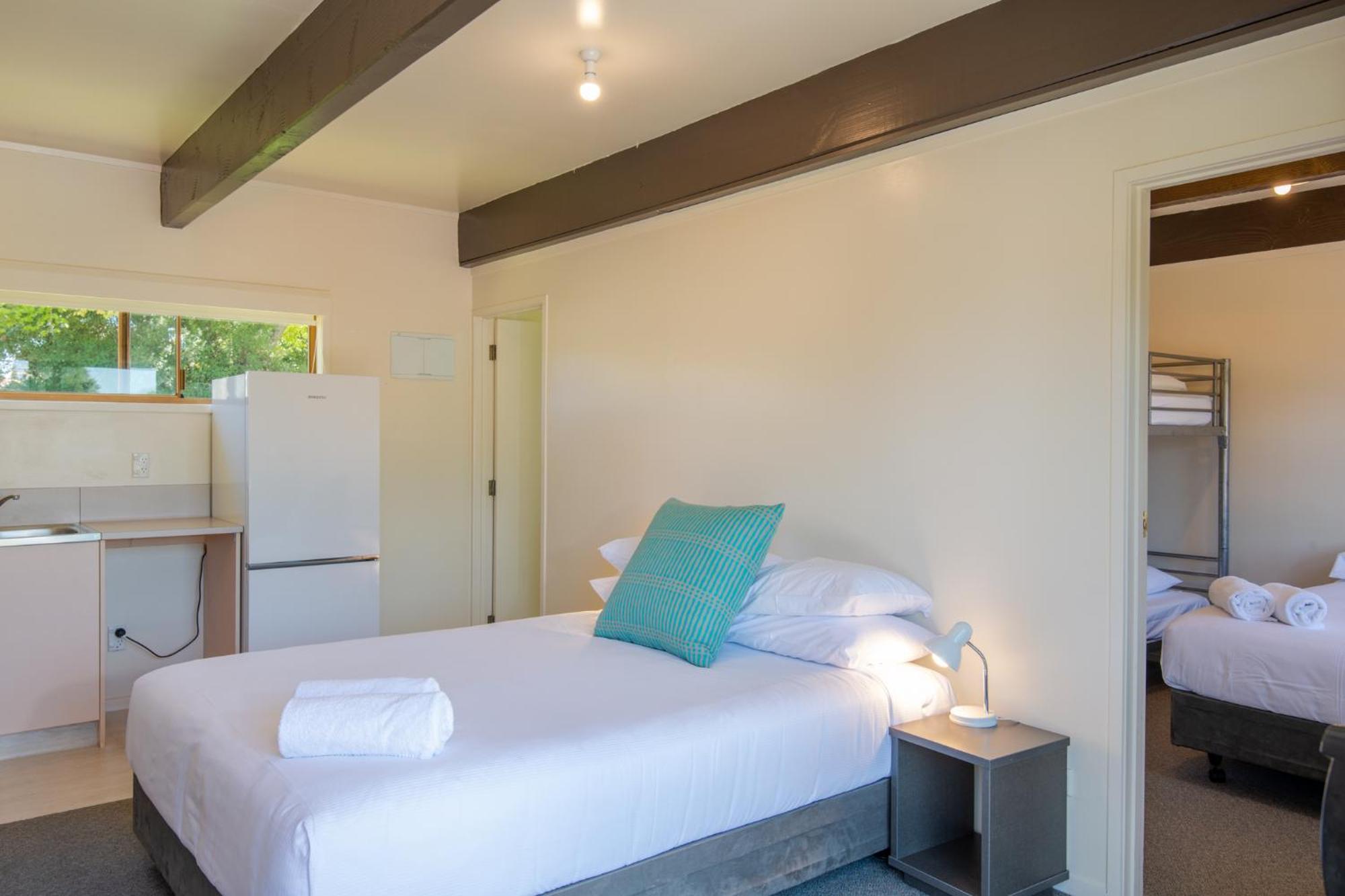 Cambridge Top 10 Holiday Park 외부 사진