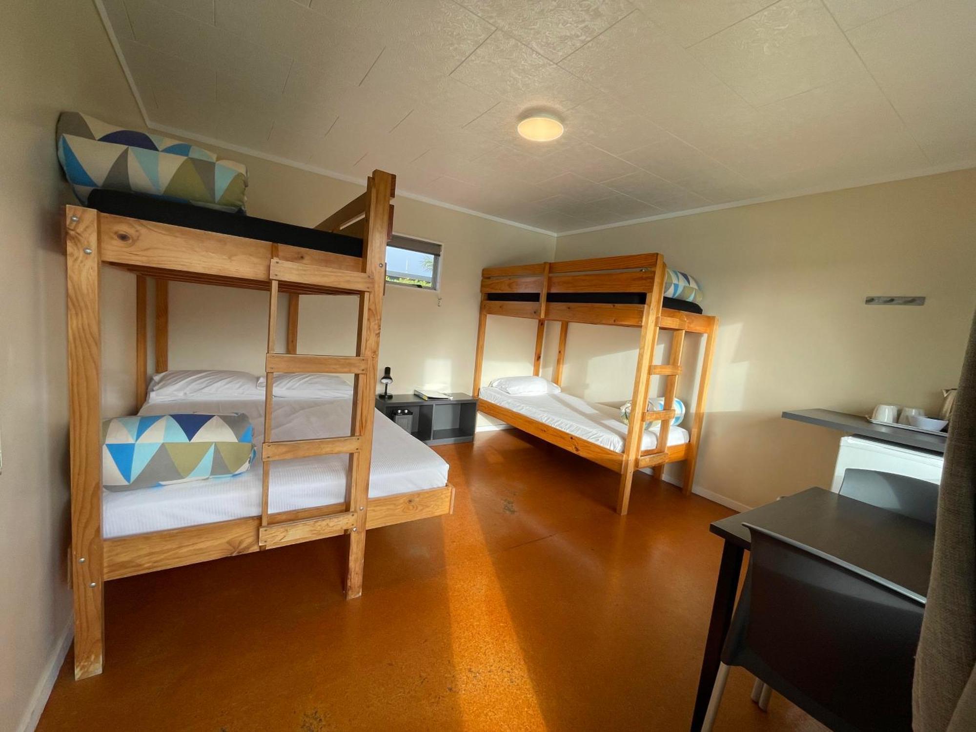 Cambridge Top 10 Holiday Park 외부 사진